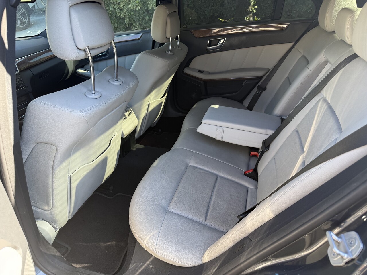 2010 benz E350 Sport Dark gray 썸네일 2