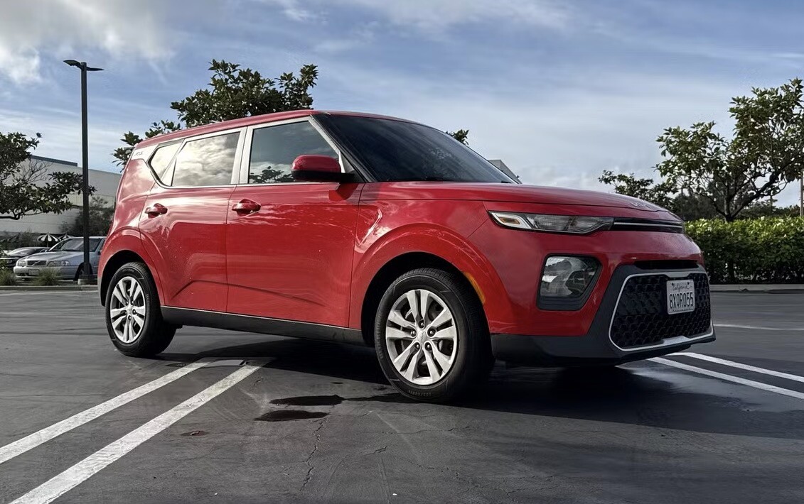 2022 Kia Soul LX 썸네일 2