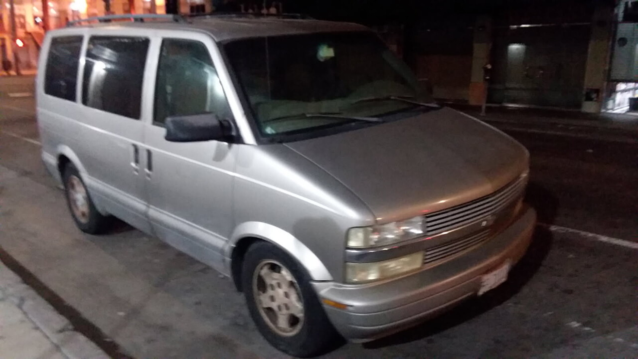 2004 Chevrolet astro mini van 이미지 1