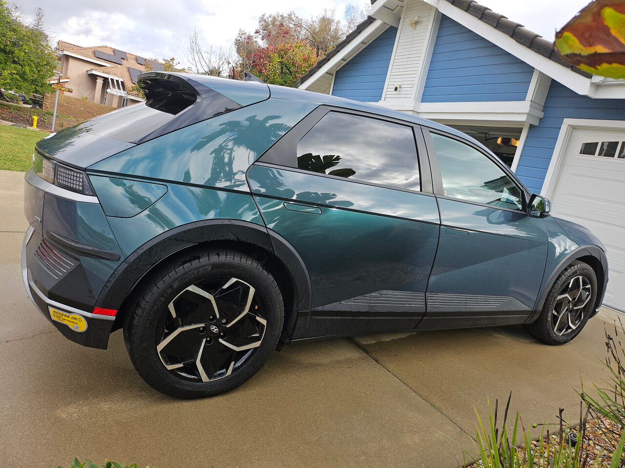 테슬라차징 어댑터 포함, 디지털 룸 미러 앞 뒤 카메라 블랙박스 장착됨 썸네일 2