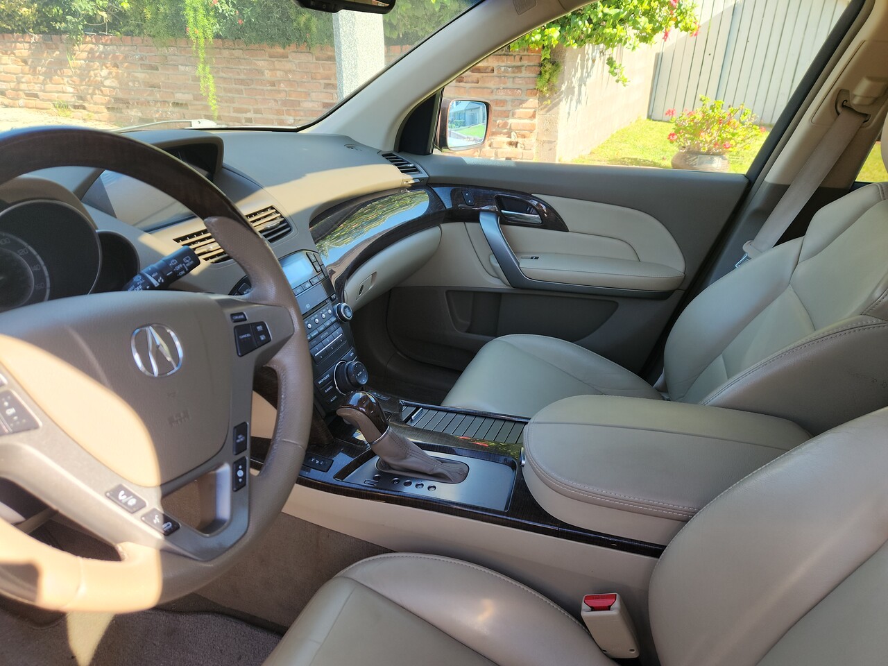 [판매] 2011 ACURA SH-AWD 썸네일 4