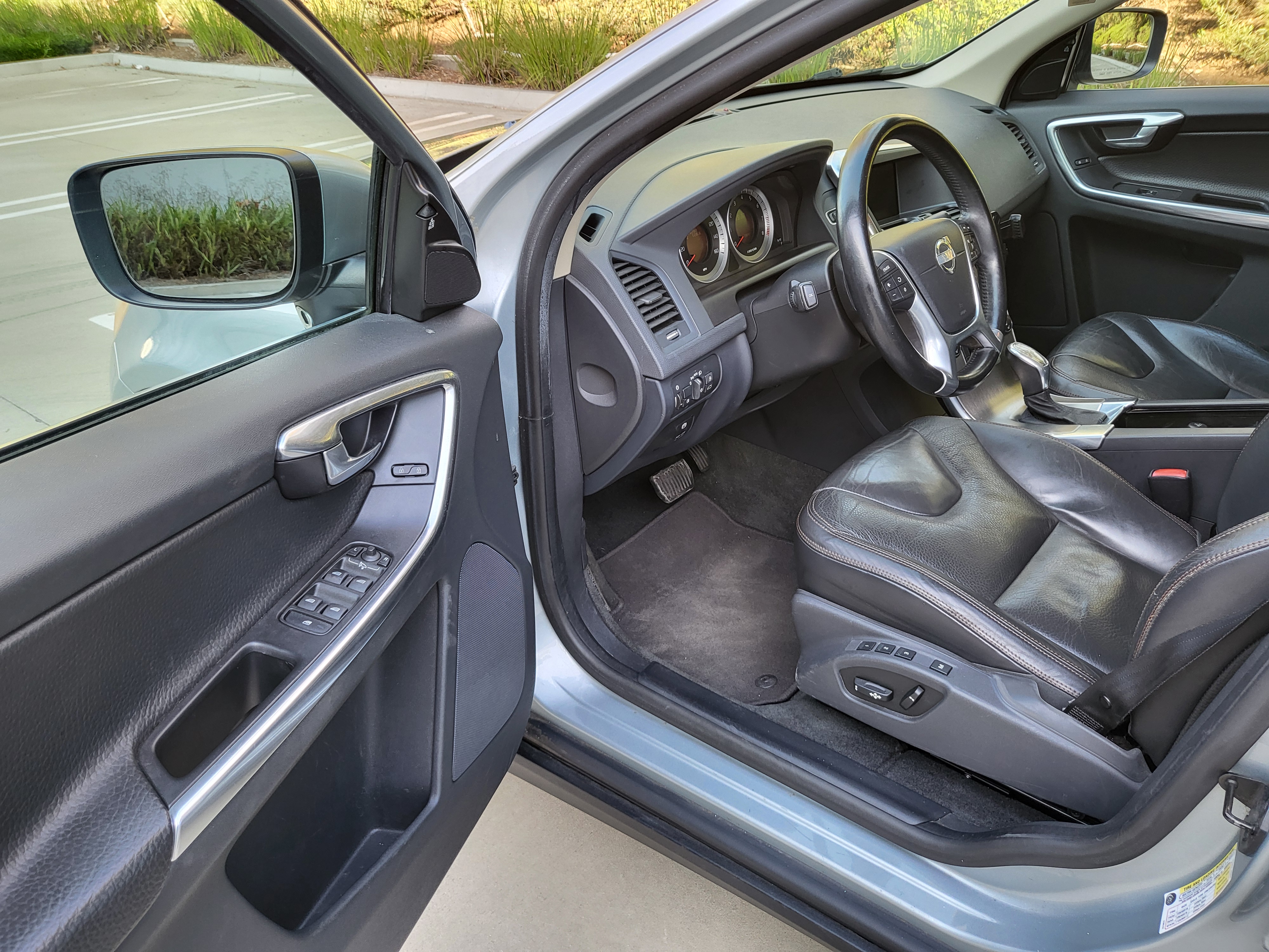 2013 VOLVO XC60 T6 SUV 판매합니다. 썸네일 3