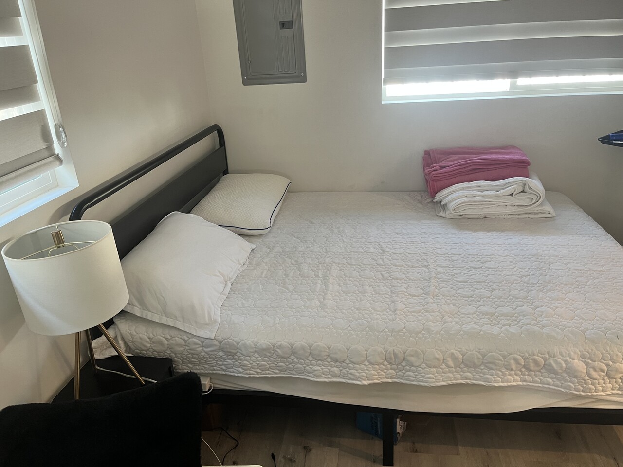 queen size 침대 매트리스 이미지 1