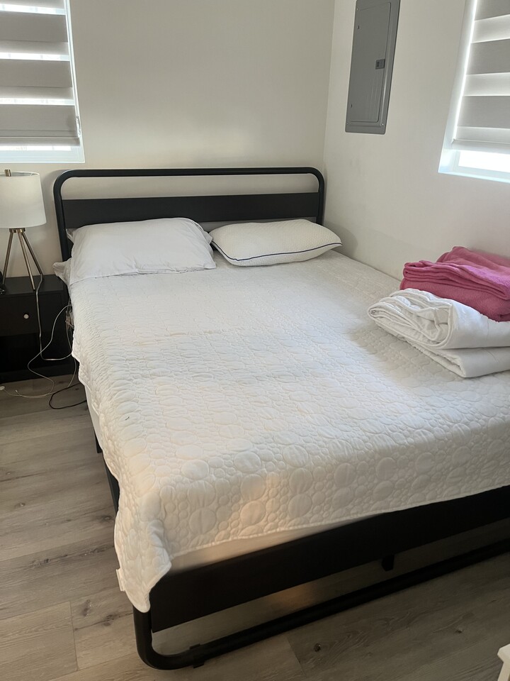 queen size 침대 매트리스 썸네일 2