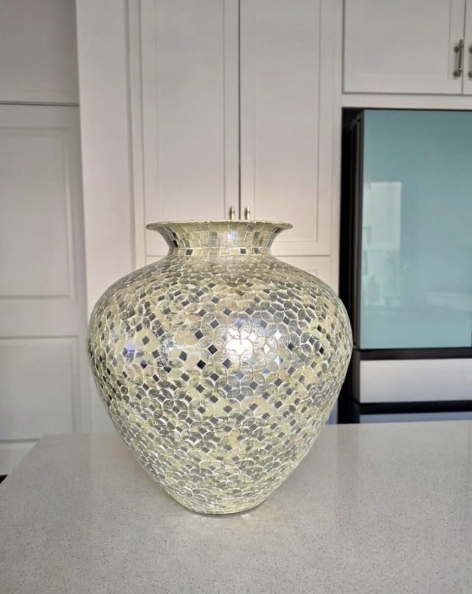 Mosaic Vase with Copper Metal Finish - (12x12x13 Inches) 이미지 1