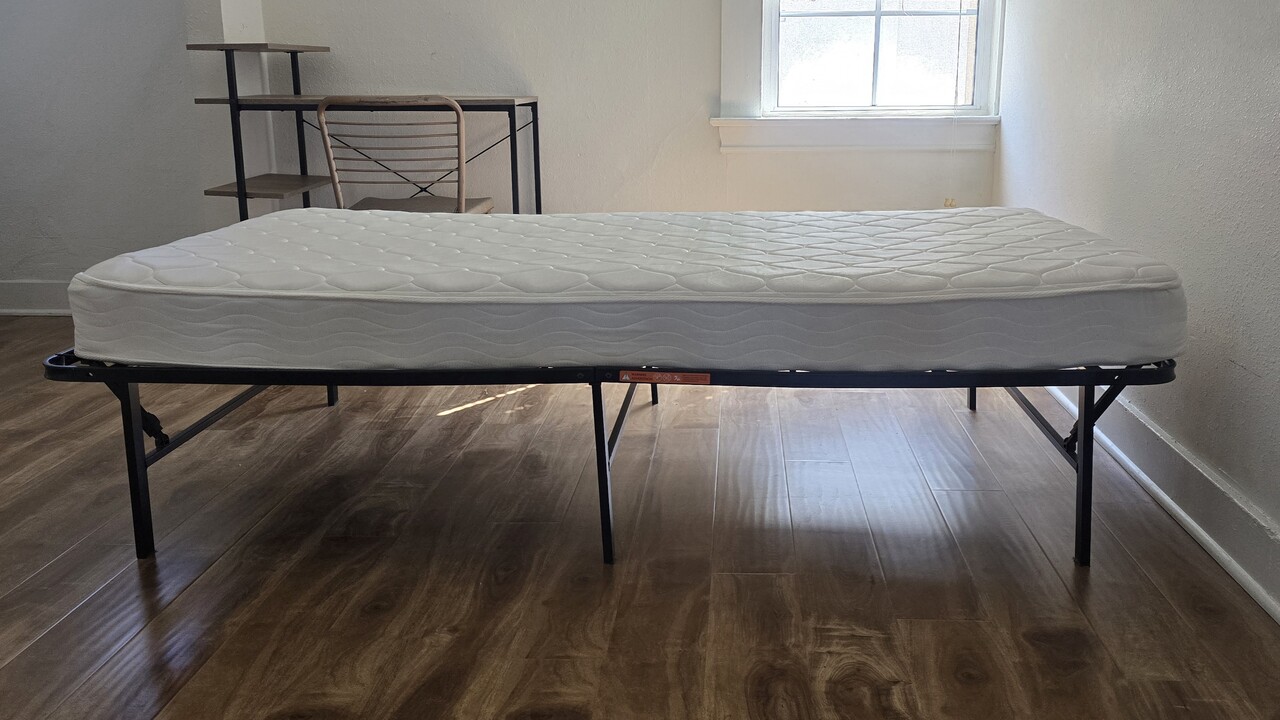 접이식 철 싱글침대 프레임 (메트 원하시면 같이 드려요) 썸네일 3