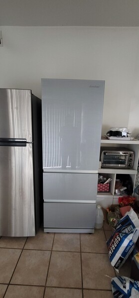 딤채 김치 냉장고 팝니다.가격조정 가능합니다