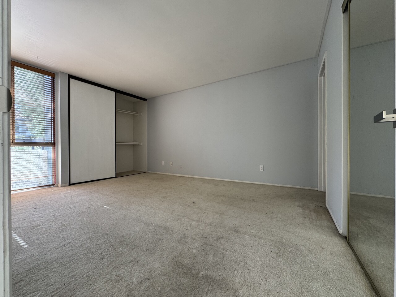 몬테레이힐스 (Via Marisol) 2베, 2베스 밝고 넓은 콘도 — $2,800) 썸네일 3