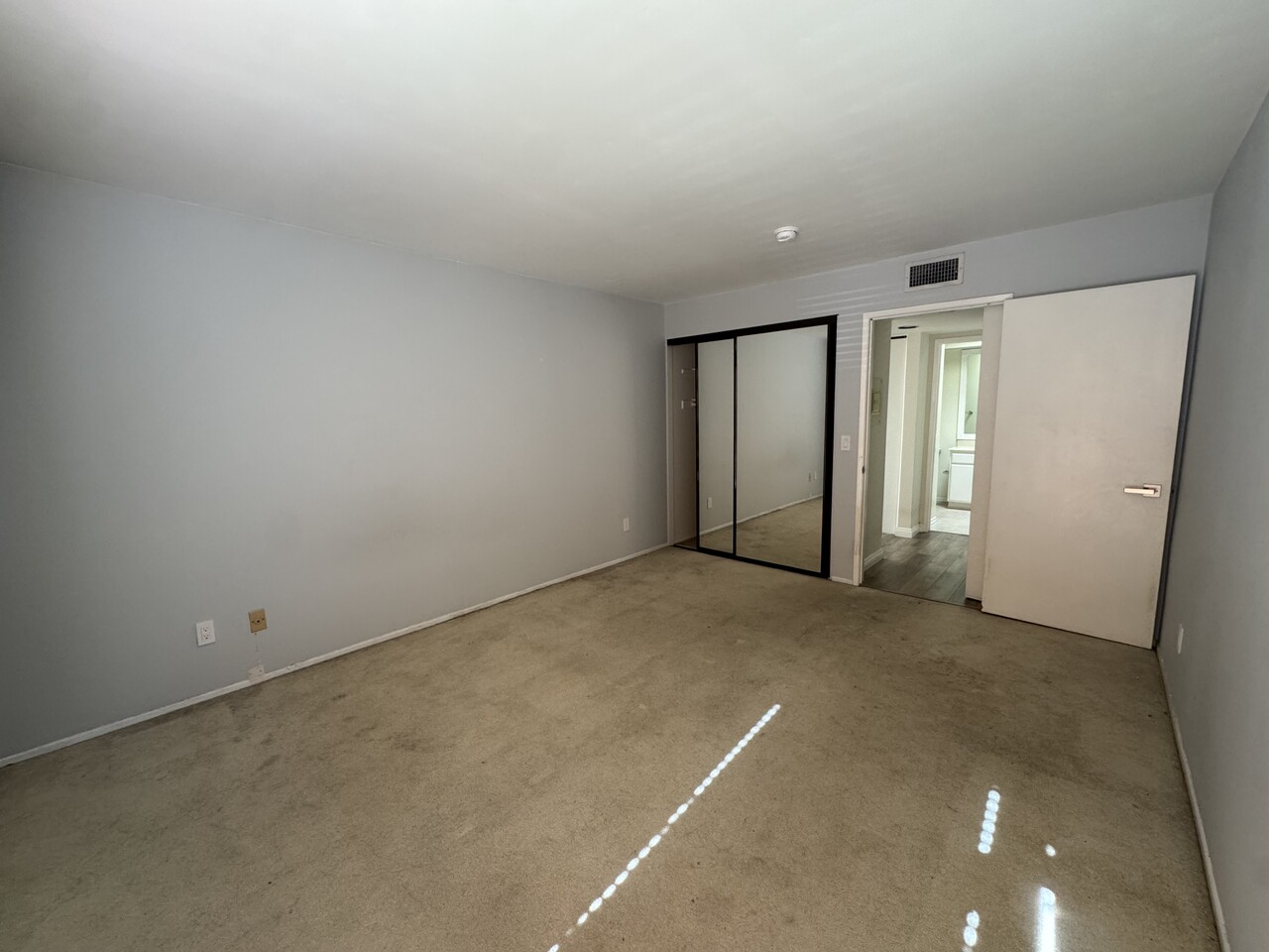 몬테레이힐스 (Via Marisol) 2베, 2베스 밝고 넓은 콘도 — $2,800) 썸네일 6