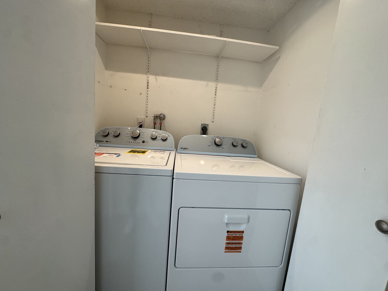 몬테레이힐스 (Via Marisol) 2베, 2베스 밝고 넓은 콘도 — $2,800) 썸네일 7