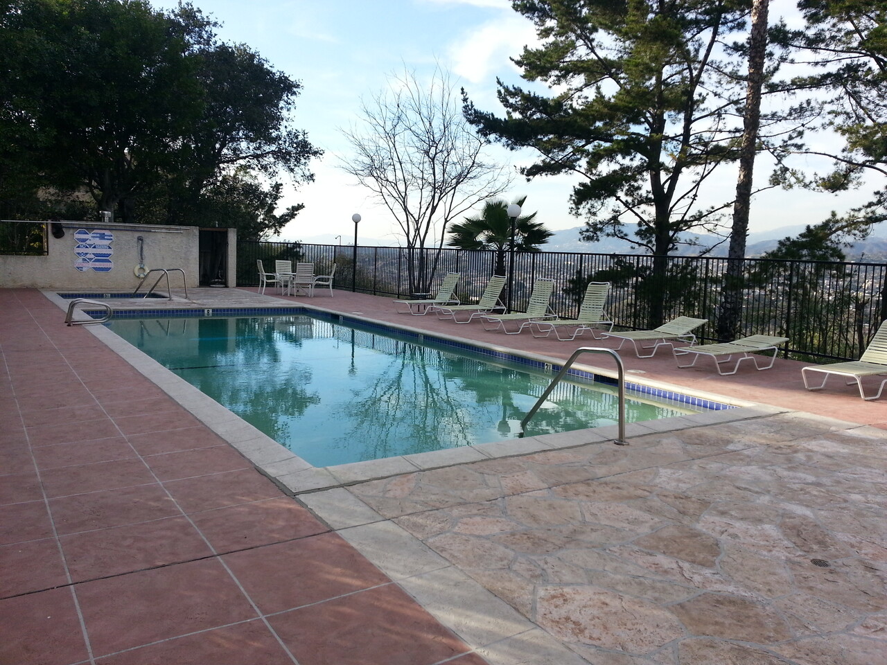 몬테레이힐스 (Via Marisol) 2베, 2베스 밝고 넓은 콘도 — $2,800) 썸네일 8