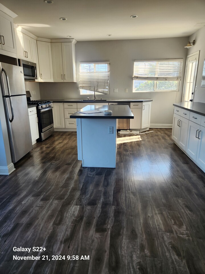 한인타운 3 bed 2 bath 렌트 이미지 1