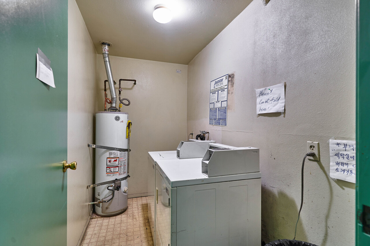 한타서쪽의 아파트 (8가 St Andrews ) 파킹 3대도 가능 썸네일 7