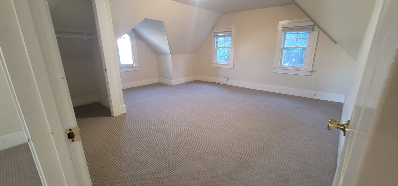 LA가주마켓 인근 2Bed1Bath 하우스3층 썸네일 3