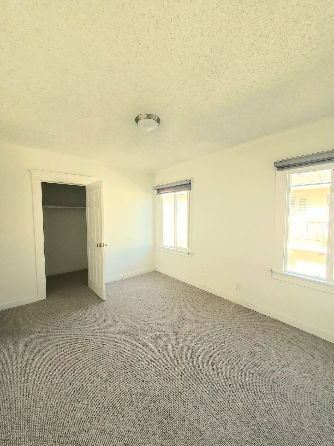 한인타운 중심 아파트 썸네일 3