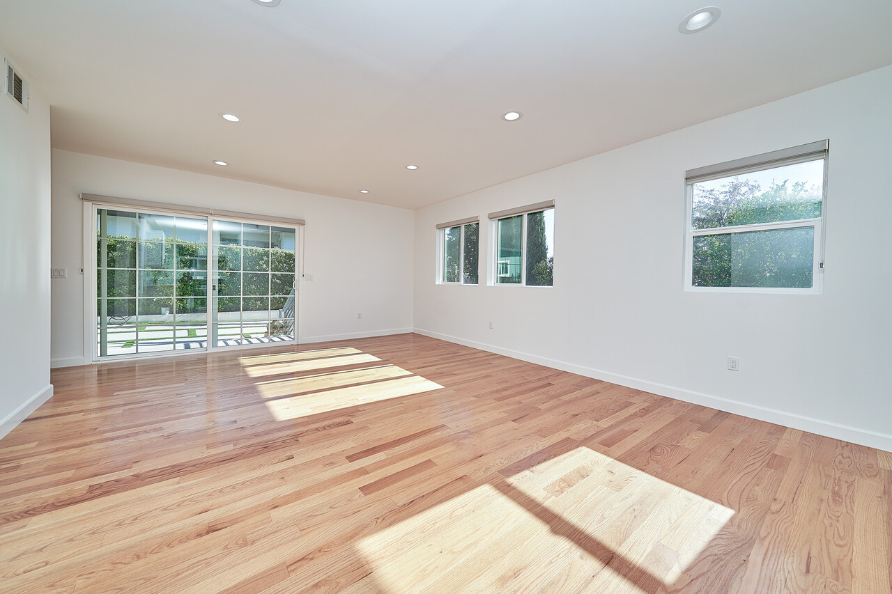 단순한 1베드가 아닙니다. 삶의 품격이 달라지는 1,050 SF 프리미엄 듀플렉스 썸네일 7