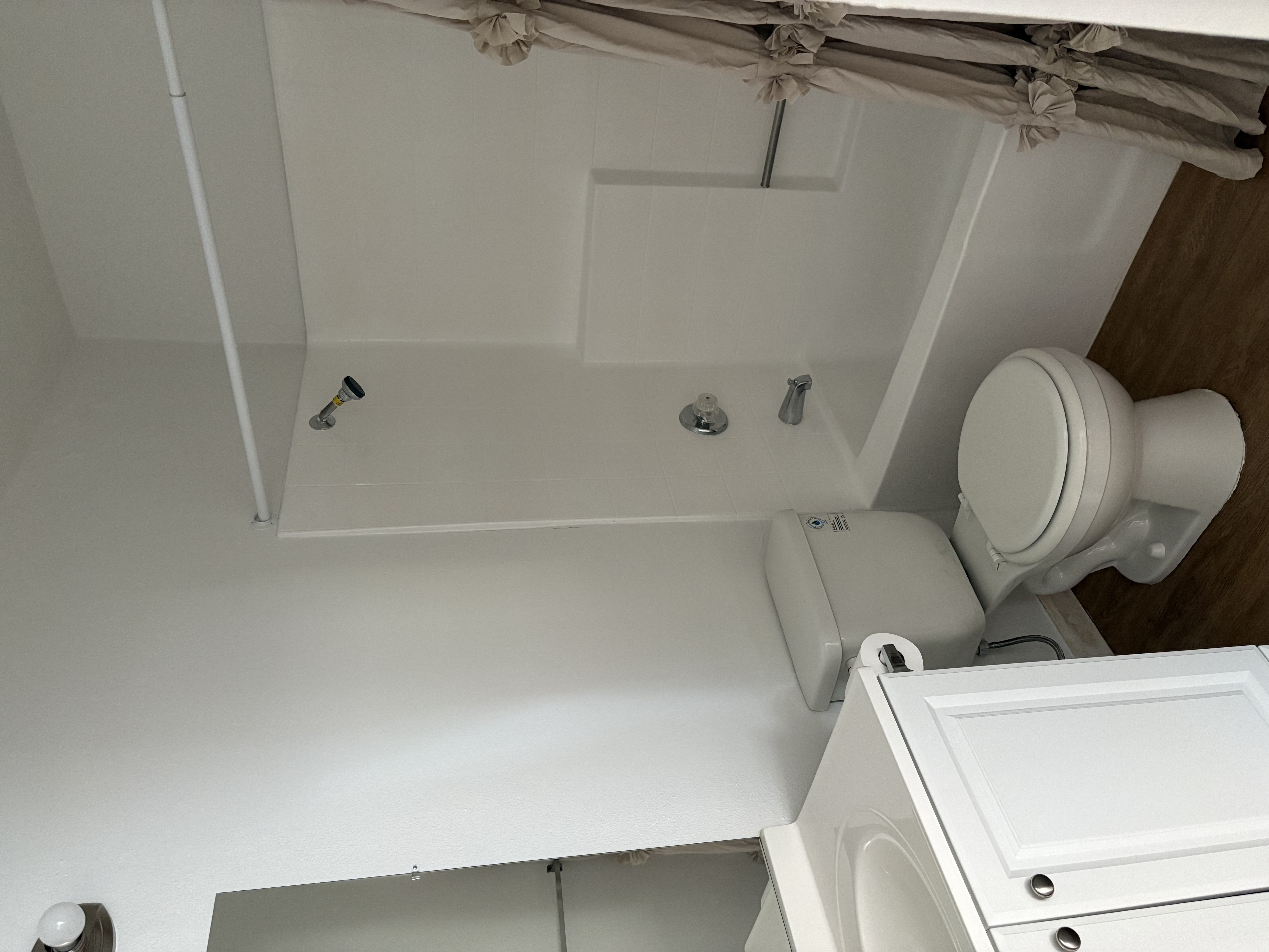 룸메이트 썸네일 2