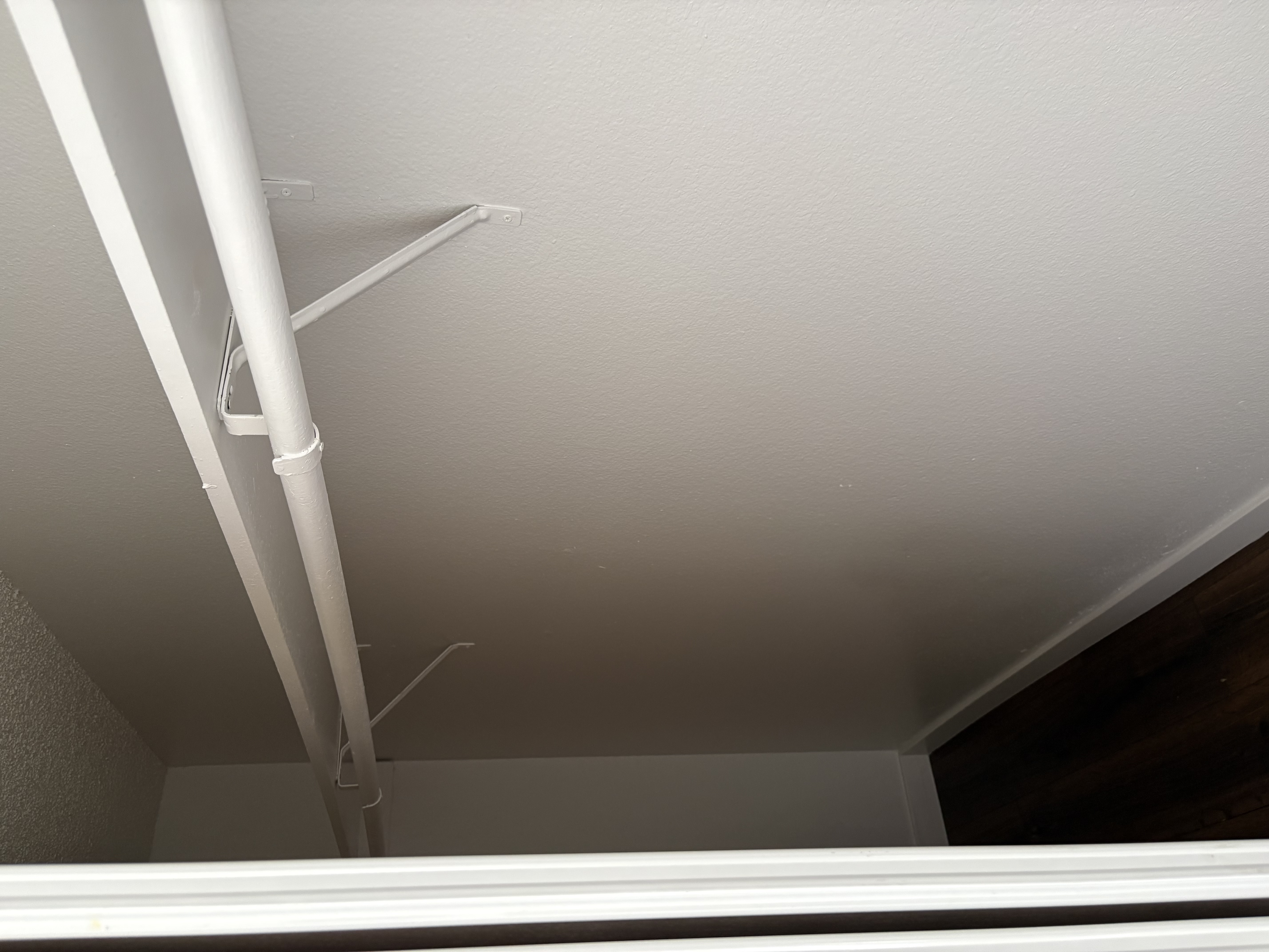 룸메이트 썸네일 3