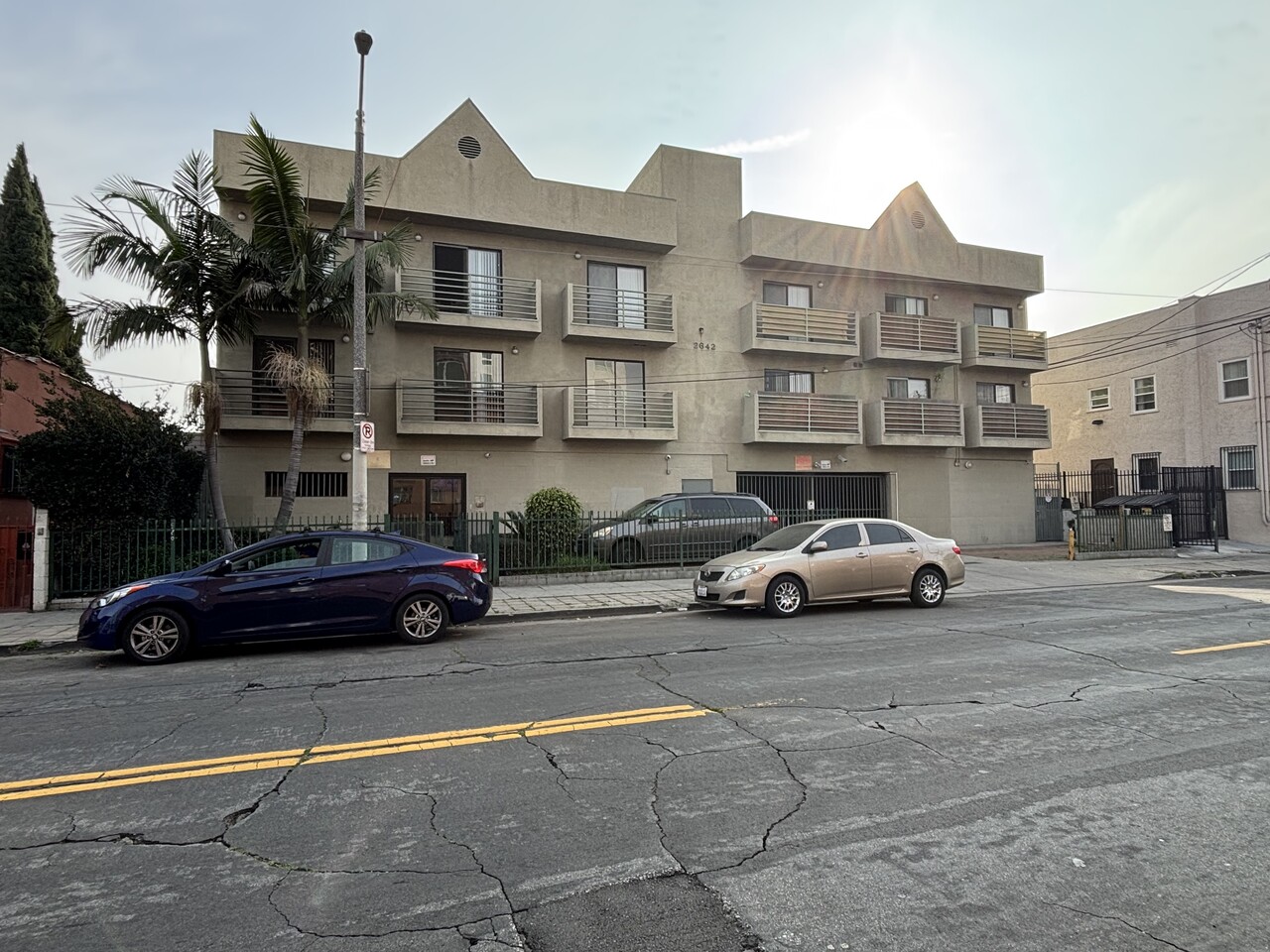 한타, 넓은 1베드 아파트 썸네일 2