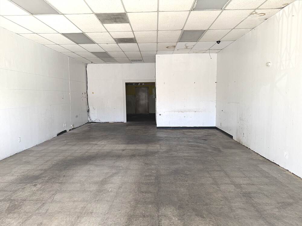 하버시티, 꽃가게였던 자리, $3,000 썸네일 2