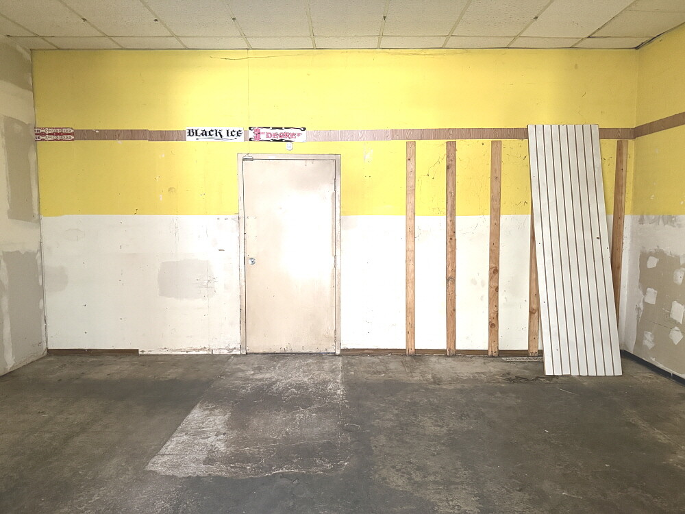 하버시티, 꽃가게였던 자리, $3,000 썸네일 4