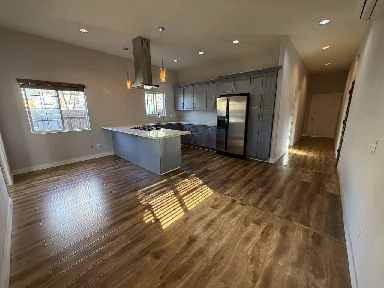 Koreatown & Hancock Park 인접 ADU 임대 ($2,000) 이미지 1