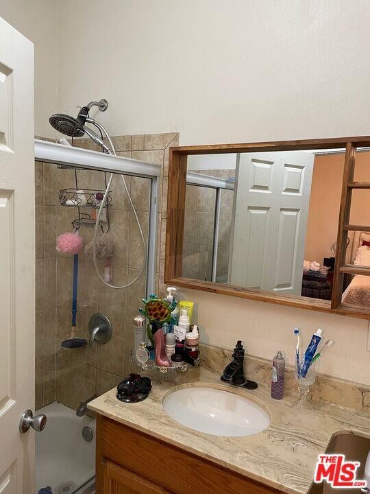 조용하고 깨끗한 큰방 렌트합니다 썸네일 4