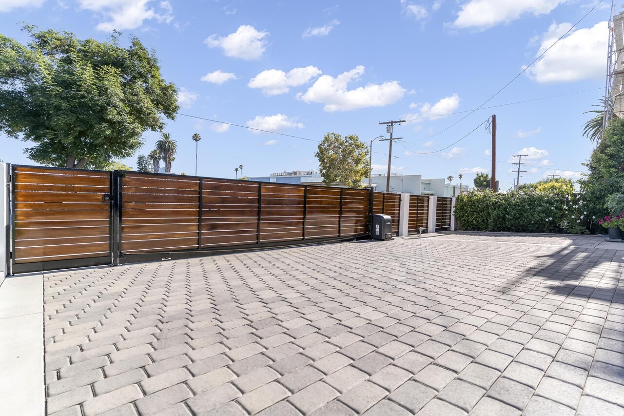 USC 근처 새 듀플렉스 방렌트, 가성비 최고인 Best Place in Town 썸네일 2