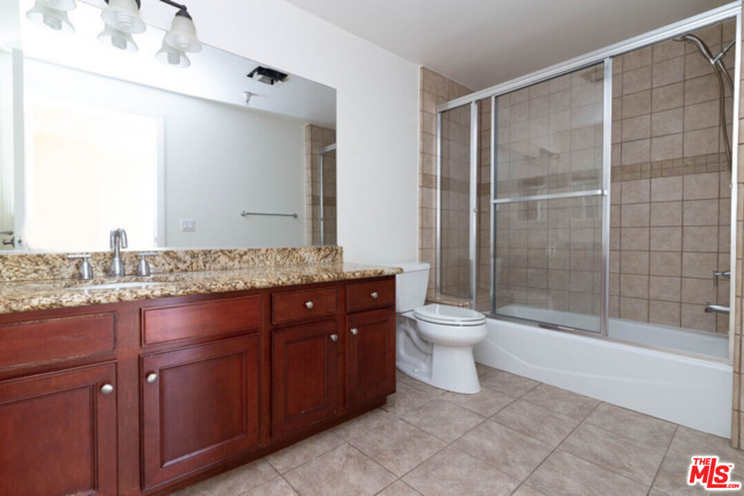 한인타운 한남체인 근처 3베드 2베스 주차 2대 썸네일 6