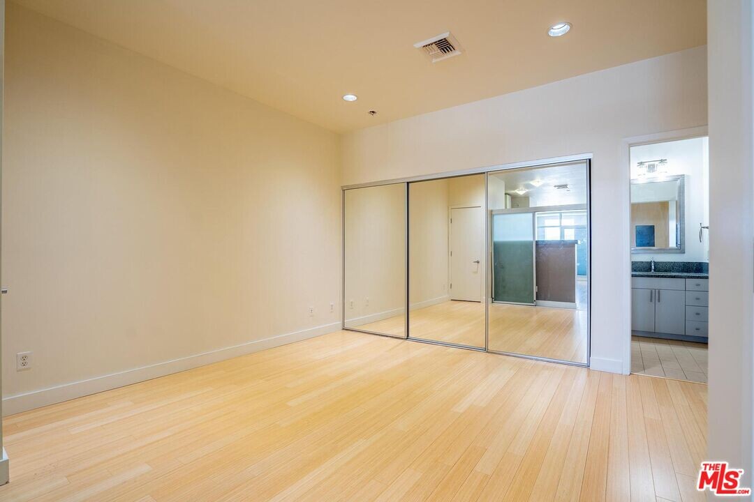 머큐리 원베드 썸네일 5