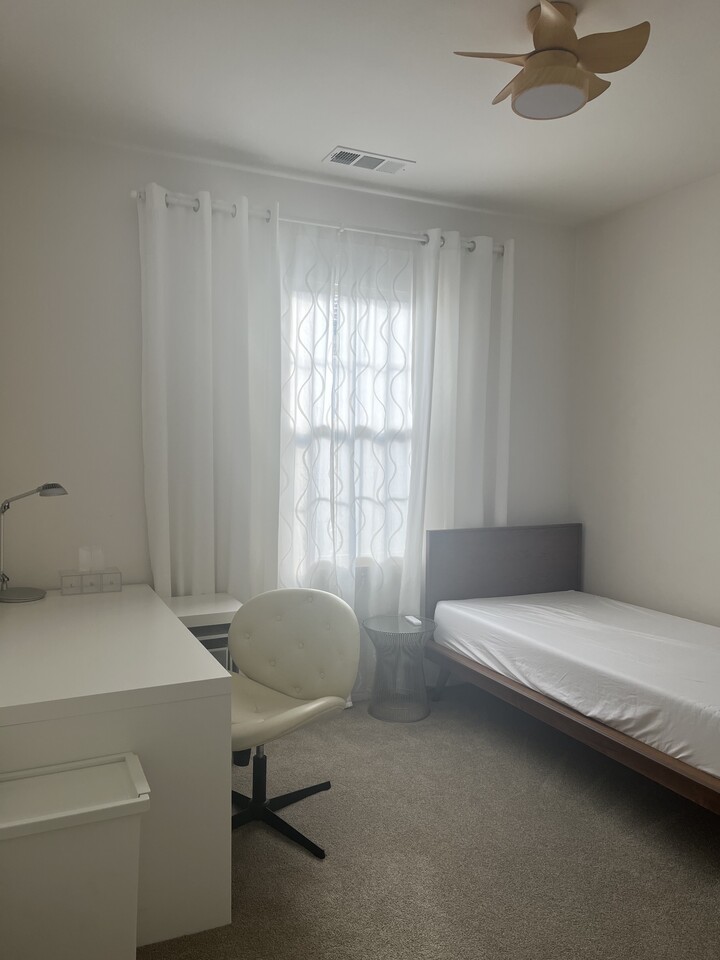 Female Roommate(Working professional ) 썸네일 2