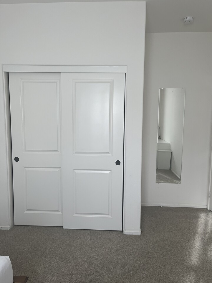 Female Roommate(Working professional ) 썸네일 4