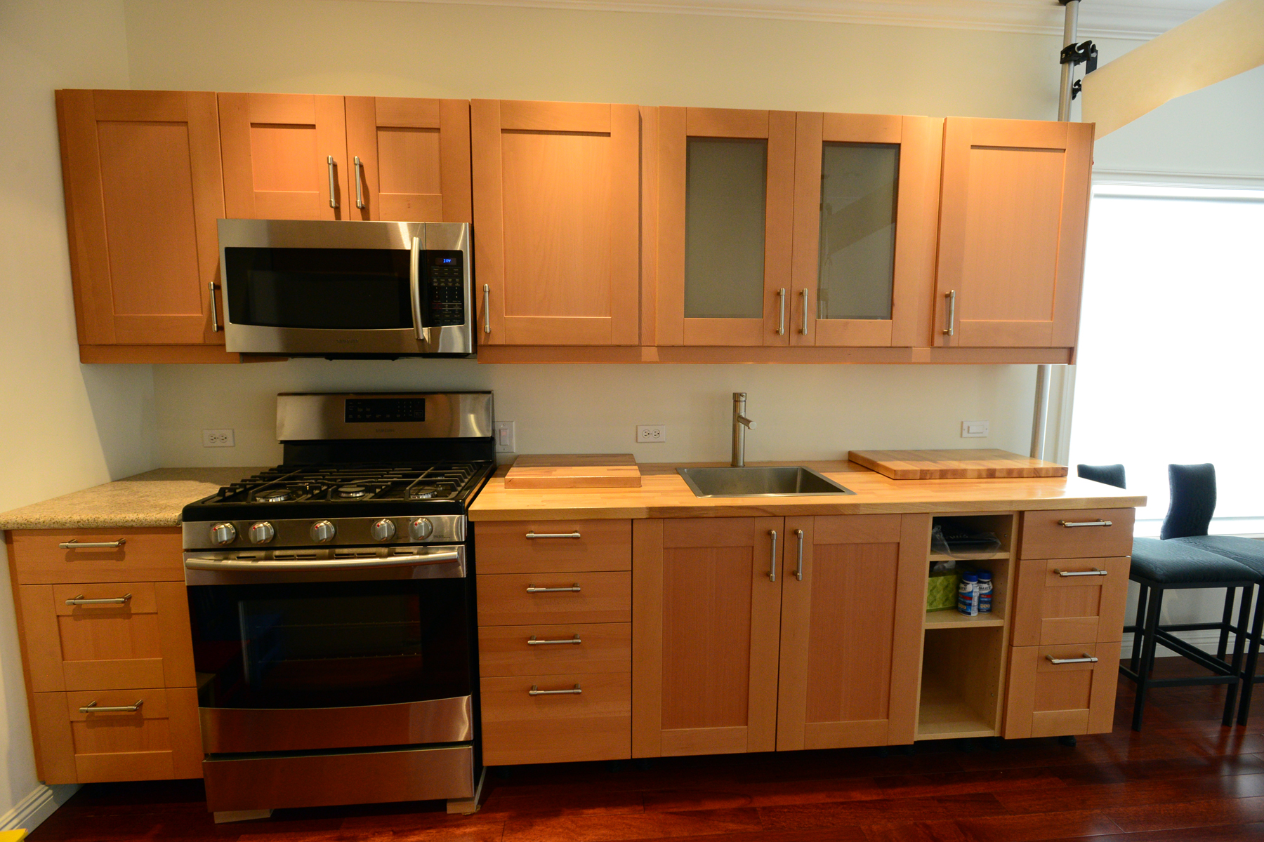 한인타운 중심가 2 배드 1 베스 820sf 렌트 썸네일 6