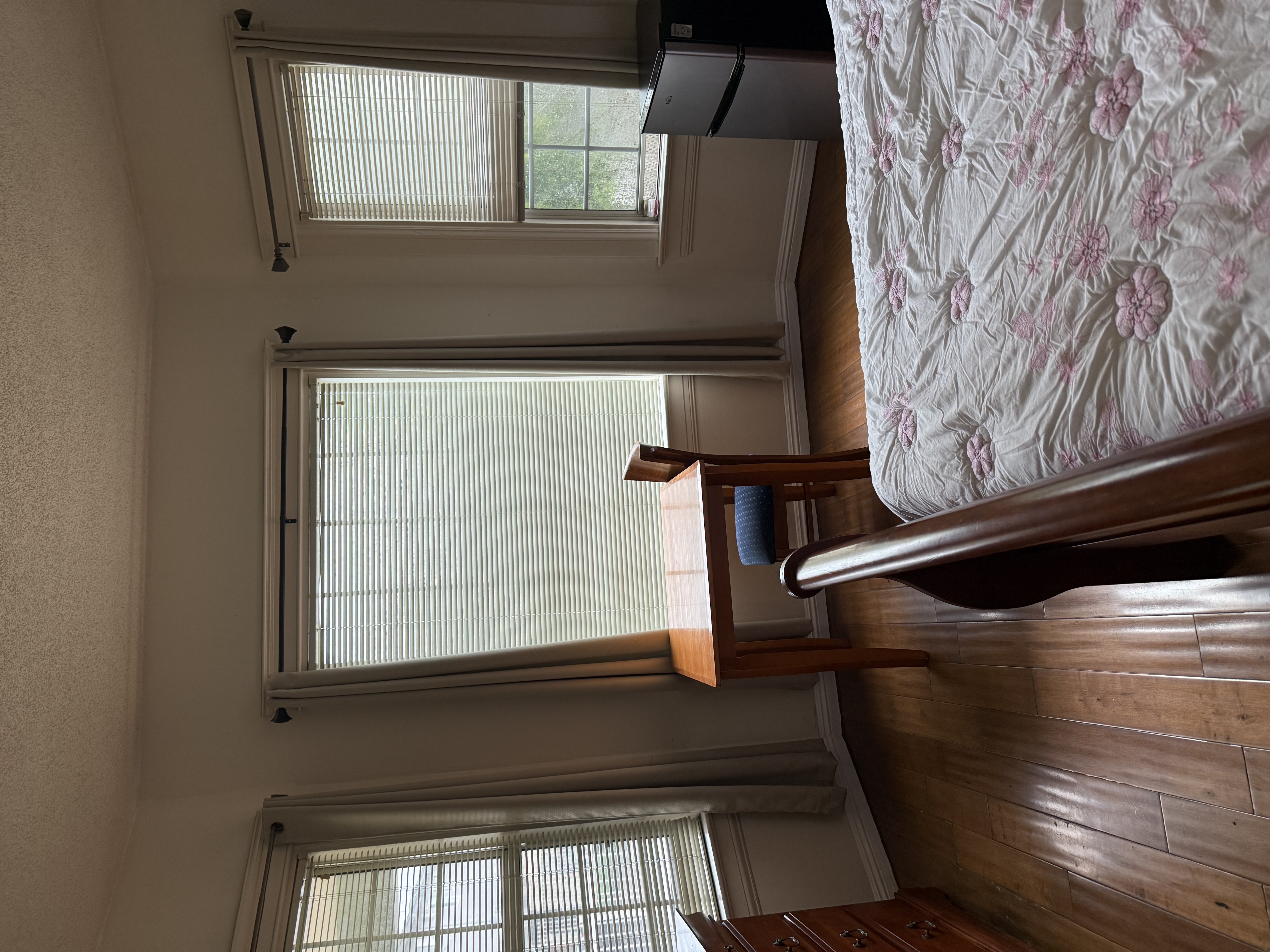 한타 김스전기 깨끗한 방 렌트 ($1000$1200) - 파킹/유틸/인터넷 포함 썸네일 4