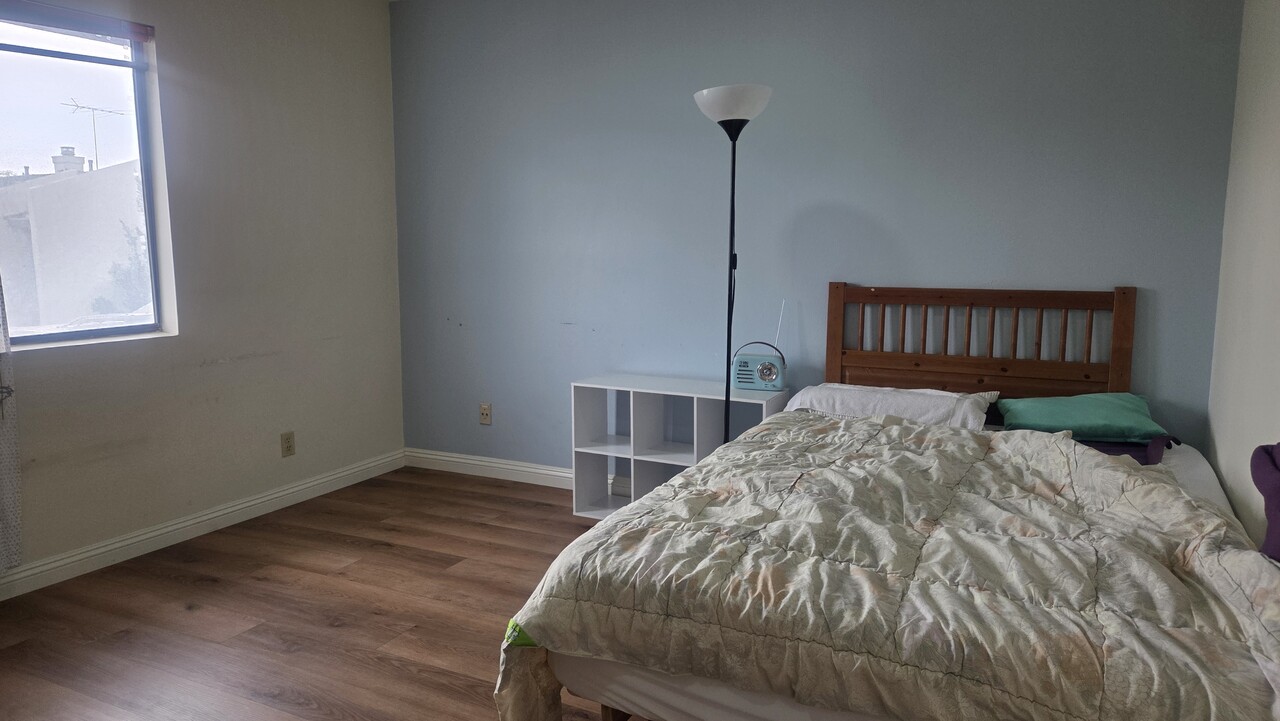 1 Bed Room 렌트 이미지 1