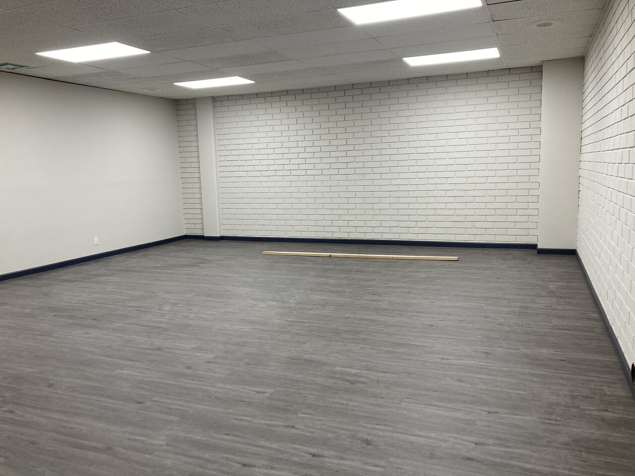 한인타운 5분거리 오피스 렌트합니다 (유틸 & 주차 포함) 썸네일 3