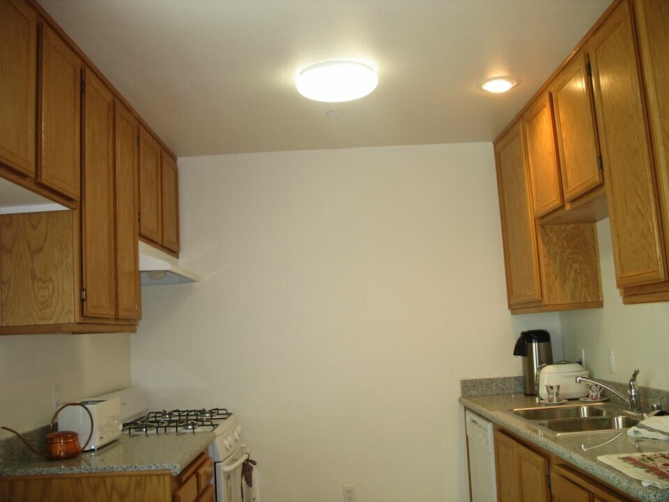 2 Bed, 2 Bath 아파트 렌트 합니다. 썸네일 4