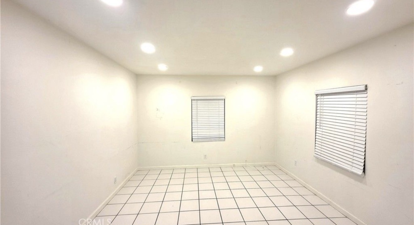 조용하고 깨끗한 2베드룸 뒷채 하우스 렌트합니다 썸네일 5