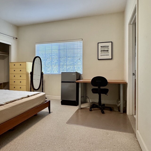 한인타운 룸 렌트, 여성우대 이미지 1