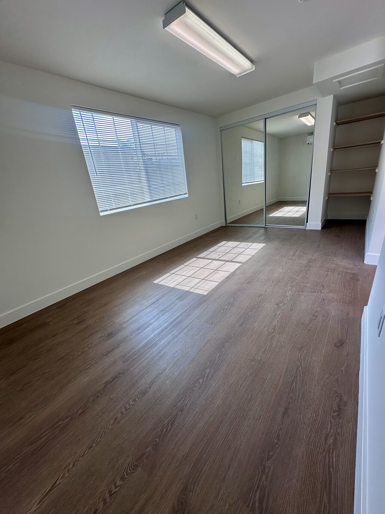 코리아타운 스튜디오 – 월 $1,600 썸네일 4