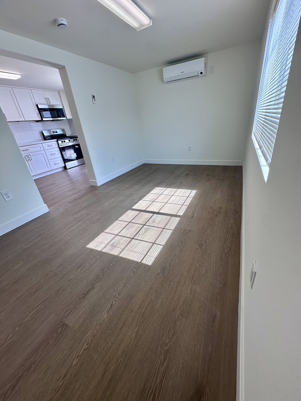 코리아타운 스튜디오 – 월 $1,600 썸네일 5