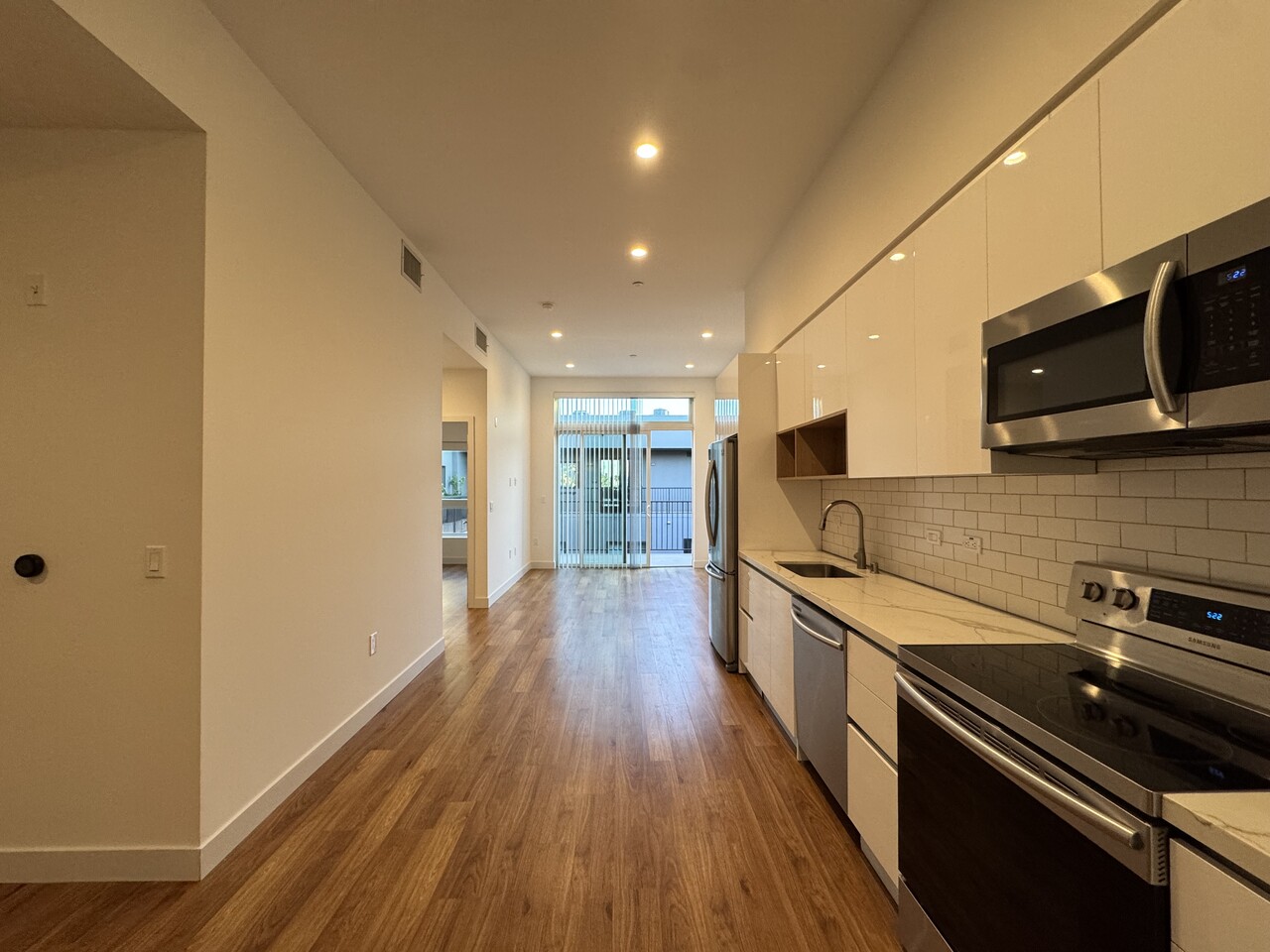 3rd/Mariposa 1B1B +Den 이미지 1