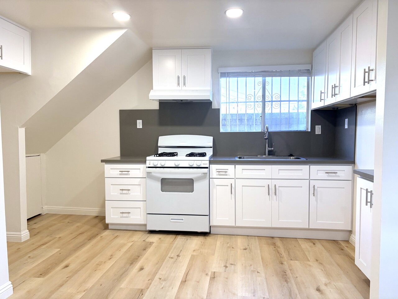 LA 2 베드 1 베스 썸네일 2