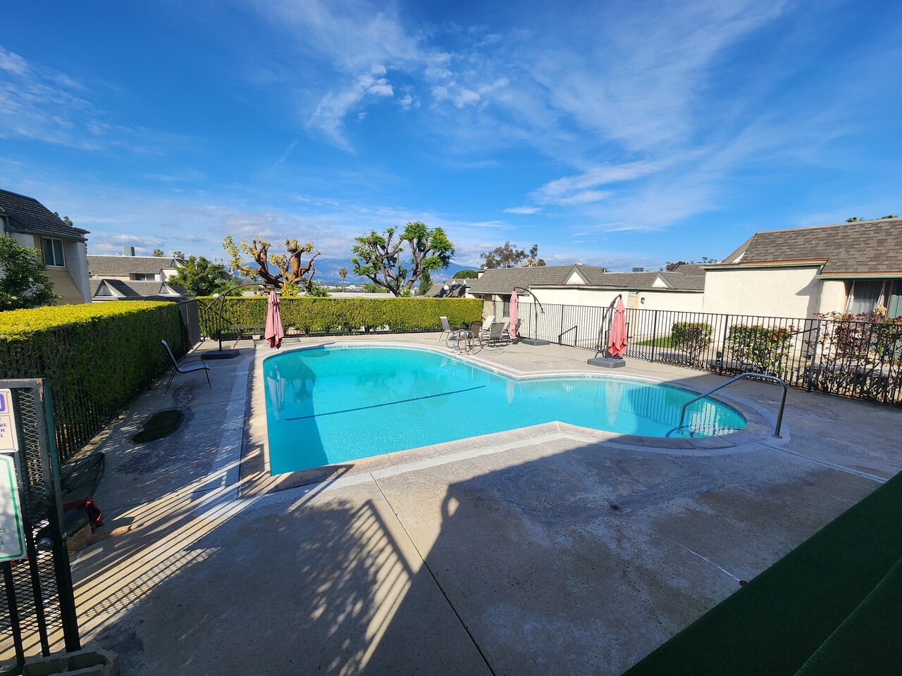 몬트레이파크, 2Bed + 3Bath 2층구조 타운하우스 리스 썸네일 2