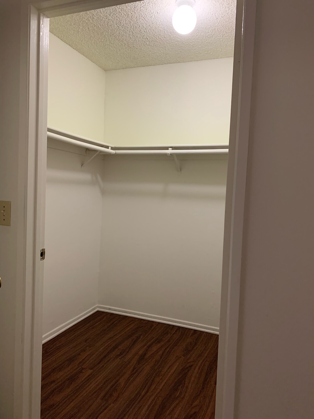 2 Br +2 Full Ba + 2Pk, South Gardena $2,195 썸네일 5
