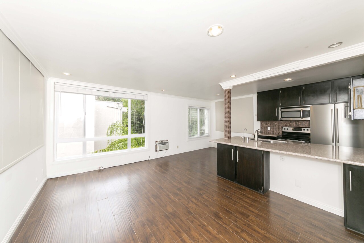 한인타운 Ardmore & 5가 1방+1화+1파킹 $1800 1st month FREE 썸네일 5