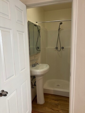 앞채 방1, 화장실1(유틸리티,파킹포함) 썸네일 4