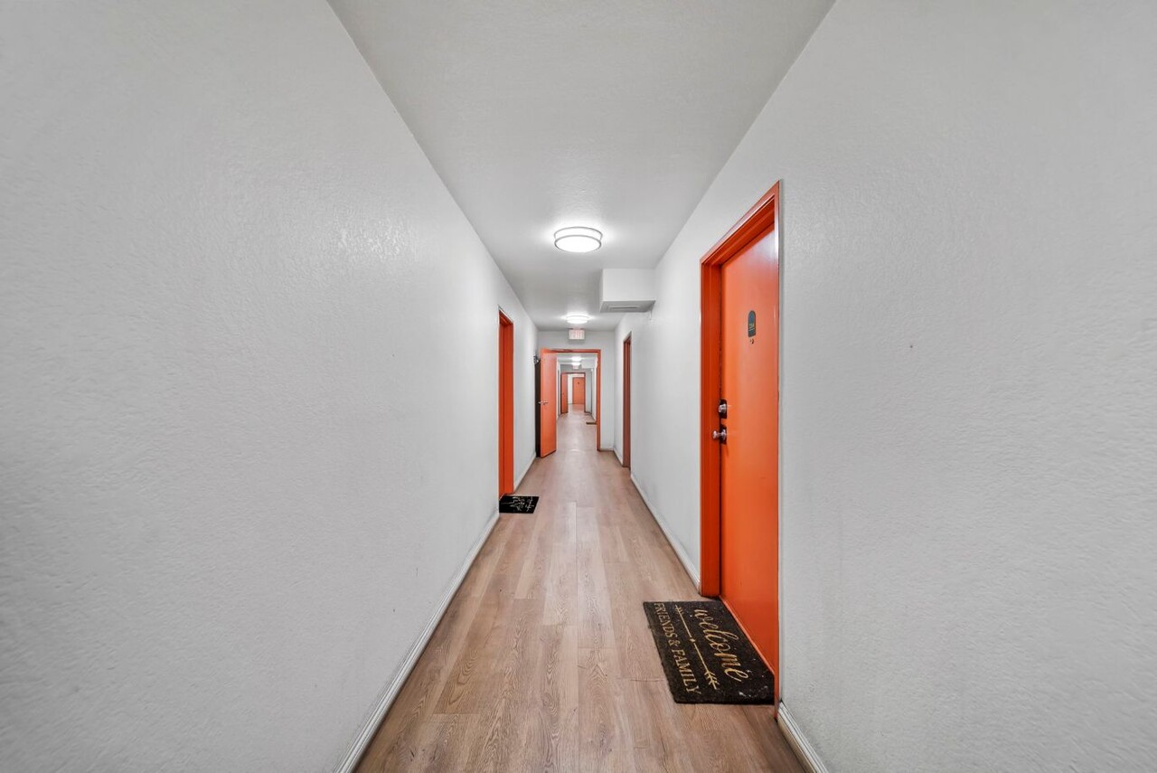 실속파를 위한 최고의 선택! 한인타운 인근 스튜디오 썸네일 2