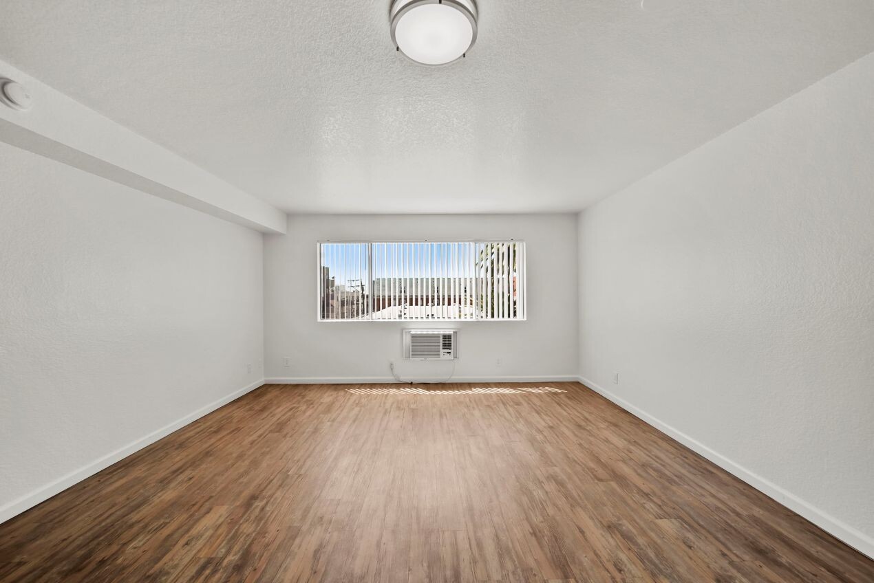 실속파를 위한 최고의 선택! 한인타운 인근 스튜디오 썸네일 6