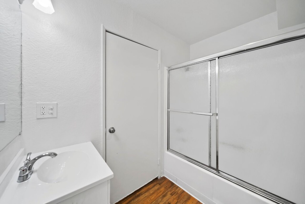 실속파를 위한 최고의 선택! 한인타운 인근 스튜디오 썸네일 7